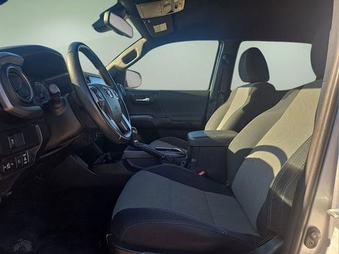 Used 2023 Toyota Tacoma TRD Off-Road image 20