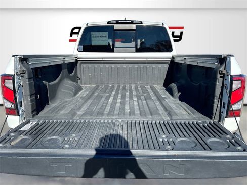 Used 2023 Nissan Titan PRO-4X w/ Pro-4x Convenience Package image 27