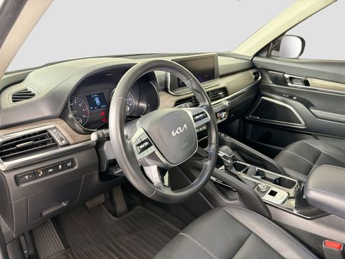 Used 2022 Kia Telluride EX w/ Towing Package FWD image 10