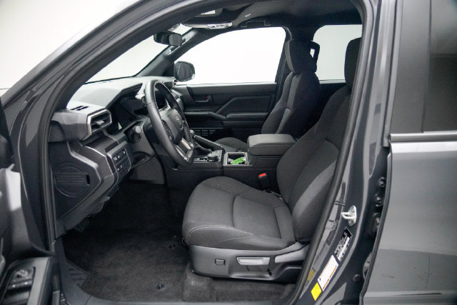 Used 2025 Toyota 4Runner SR5 AWD/4WD image 13