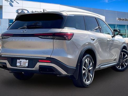 Used 2023 INFINITI QX60 Luxe w/ Vision Package AWD/4WD image 2