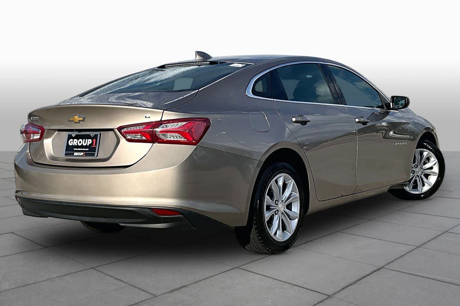 Used 2022 Chevrolet Malibu LT FWD image 13