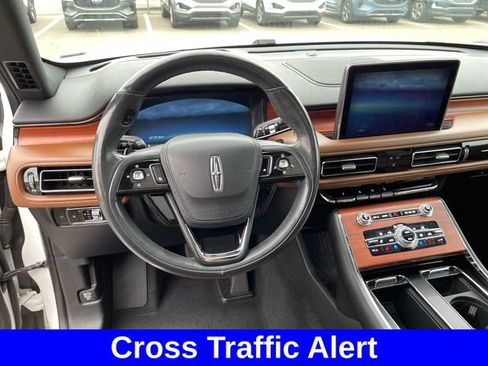 Used 2020 Lincoln Aviator Reserve w/ Equipment Group 202A AWD/4WD image 13