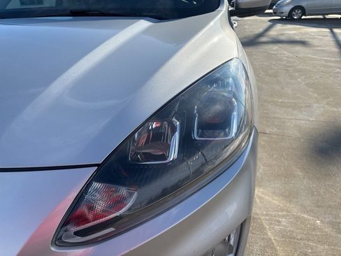 Used 2020 Ford Escape SEL image 9