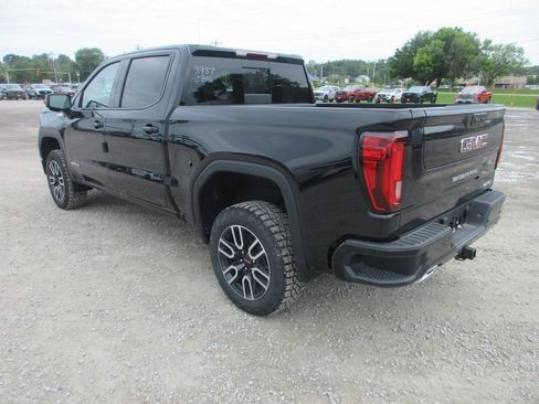 New 2026 GMC Sierra 1500 AT4 w/ AT4 Premium Package AWD/4WD image 7