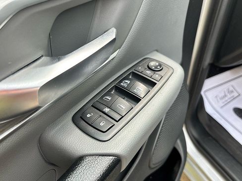Used 2019 RAM 1500 Big Horn AWD/4WD image 9