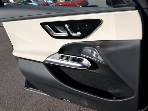 New 2026 Mercedes-Benz E 350 4MATIC Sedan image 38