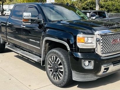 Used 2017 GMC Sierra 2500 Denali w/ Duramax Plus Package