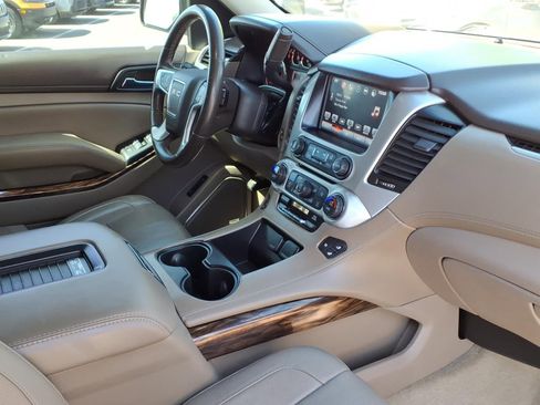 Used 2016 GMC Yukon SLT w/ Open Road Package RWD image 10
