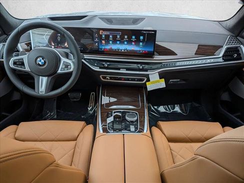 New 2026 BMW X7 xDrive40i w/ M Sport Package image 15