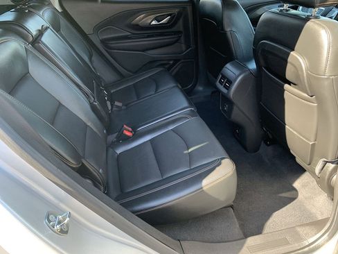 Used 2021 GMC Terrain SLT image 29