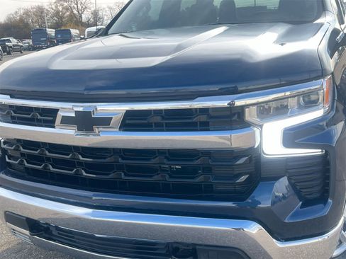 Used 2023 Chevrolet Silverado 1500 LT image 11