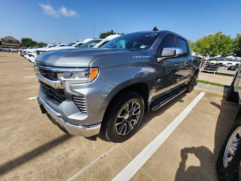 Used 2023 Chevrolet Silverado 1500 LT RWD image 2