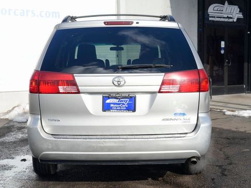 Used 2005 Toyota Sienna XLE image 6