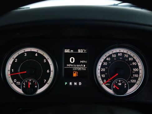 Used 2015 RAM 1500 Classic SLT RWD image 36