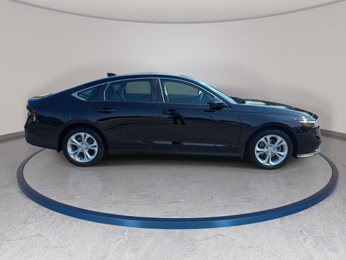 Used 2024 Honda Accord LX image 4