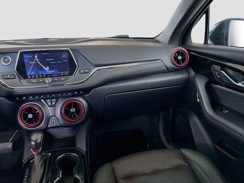 Used 2022 Chevrolet Blazer RS FWD image 23