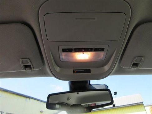 Used 2022 Chevrolet Colorado LT w/ Fleet Safety Package image 20