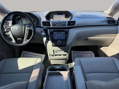Used 2016 Honda Odyssey Touring Elite image 44