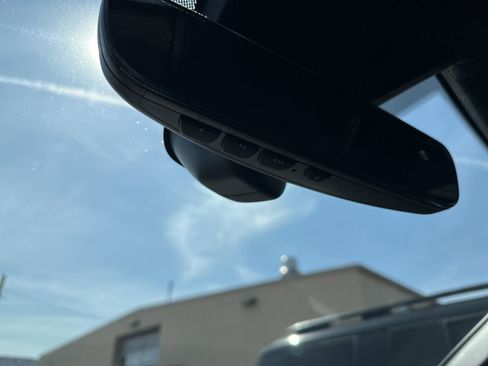 Certified 2022 Volkswagen Tiguan SEL R-Line image 71