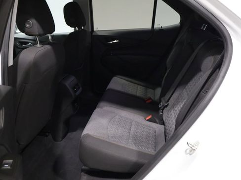 Used 2023 Chevrolet Equinox LT image 18