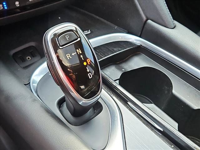 Used 2019 Buick Enclave Avenir w/ Avenir Technology Package FWD image 12
