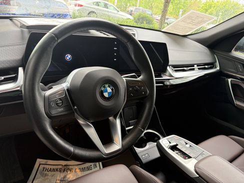 Certified 2025 BMW X2 xDrive28i AWD/4WD image 11