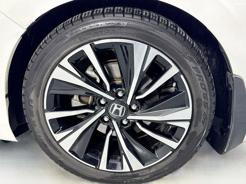 Used 2017 Honda Accord EX-L image 41