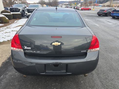 Used 2015 Chevrolet Impala LT w/ LT Sunroof Package image 4