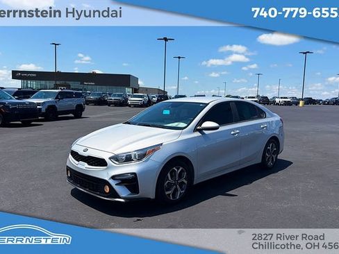 Used 2020 Kia Forte LXS FWD image 2