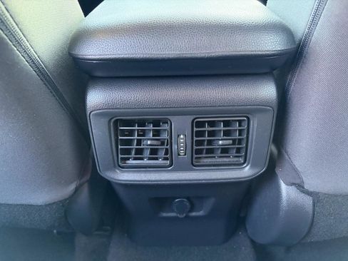 Used 2023 Toyota RAV4 LE image 18