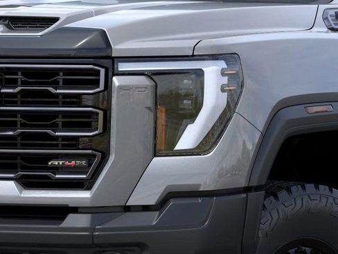 New 2026 GMC Sierra 2500 AT4X w/ AT4X AEV Edition image 10