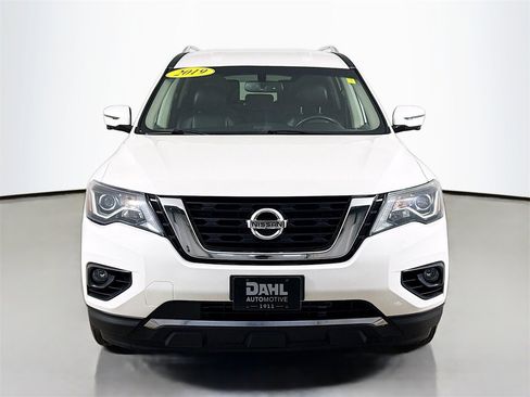 Used 2019 Nissan Pathfinder SL image 11