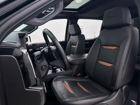 Used 2024 GMC Sierra 1500 AT4 w/ Technology Package image 21