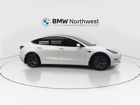 Used 2017 Tesla Model 3 Standard Range image 5