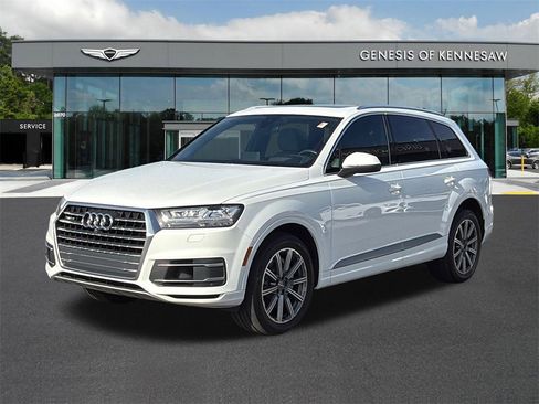 Used 2018 Audi Q7 3.0T Prestige w/ Prestige Package image 3