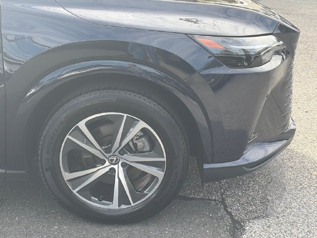 Used 2024 Lexus RX 350h w/ Accessory Package (Z1) AWD/4WD image 10