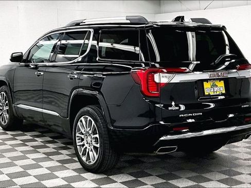 Used 2022 GMC Acadia Denali w/ GMC Pro Grade Package AWD/4WD image 3