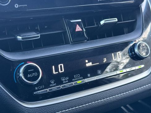 Used 2022 Toyota Corolla XSE image 20