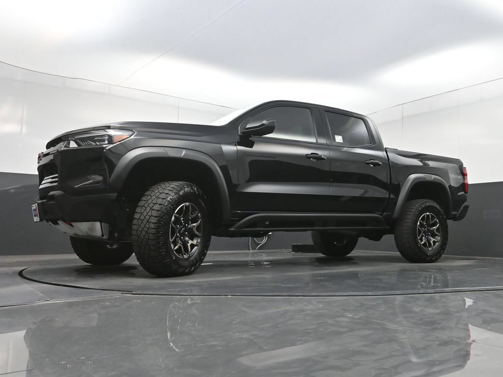 Used 2023 Chevrolet Colorado ZR2 w/ ZR2 Convenience Package III AWD/4WD image 27