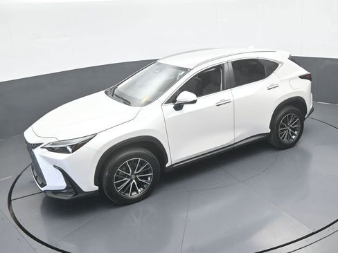 Used 2023 Lexus NX 250 FWD w/ Towing Package (2000 Lbs) image 43