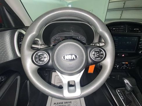 Used 2021 Kia Soul LX FWD image 14