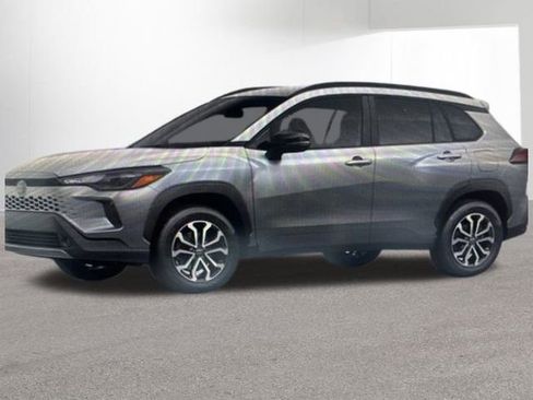 Used 2026 Toyota Corolla Cross SE image 3