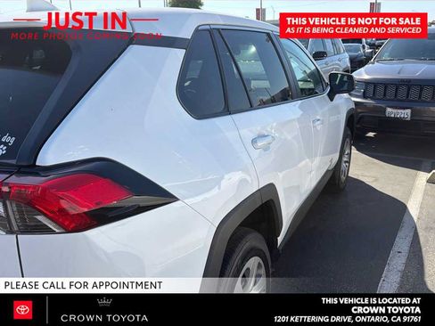 Used 2023 Toyota RAV4 LE FWD image 3