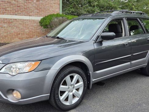 Used 2009 Subaru Outback 2.5i Special Edition AWD/4WD image 9