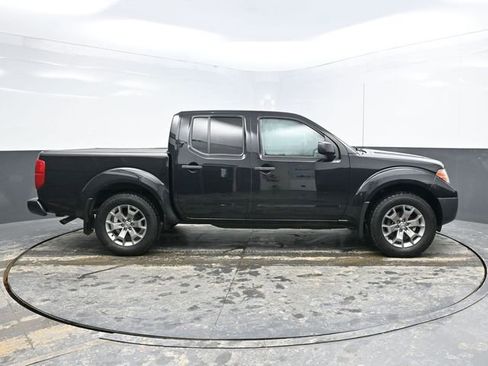 Used 2020 Nissan Frontier SV image 8