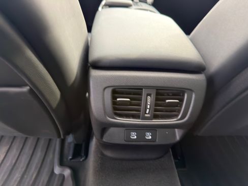 Used 2025 Acura TLX w/ Technology Package image 21