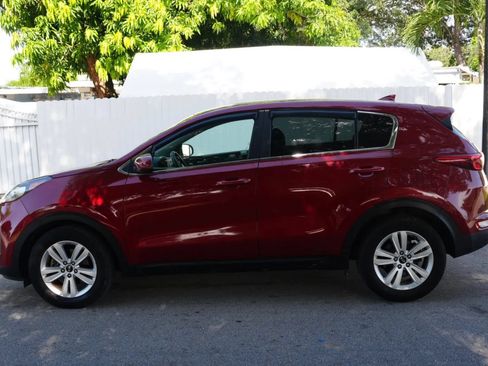 Used 2019 Kia Sportage LX FWD image 3