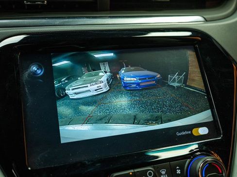 Used 2021 Chevrolet Bolt LT image 17