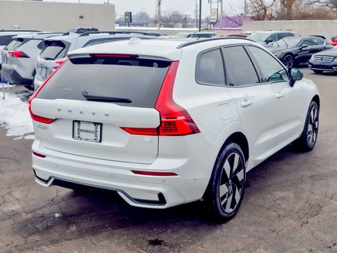 Used 2024 Volvo XC60 T8 Plus w/ Climate Package image 23